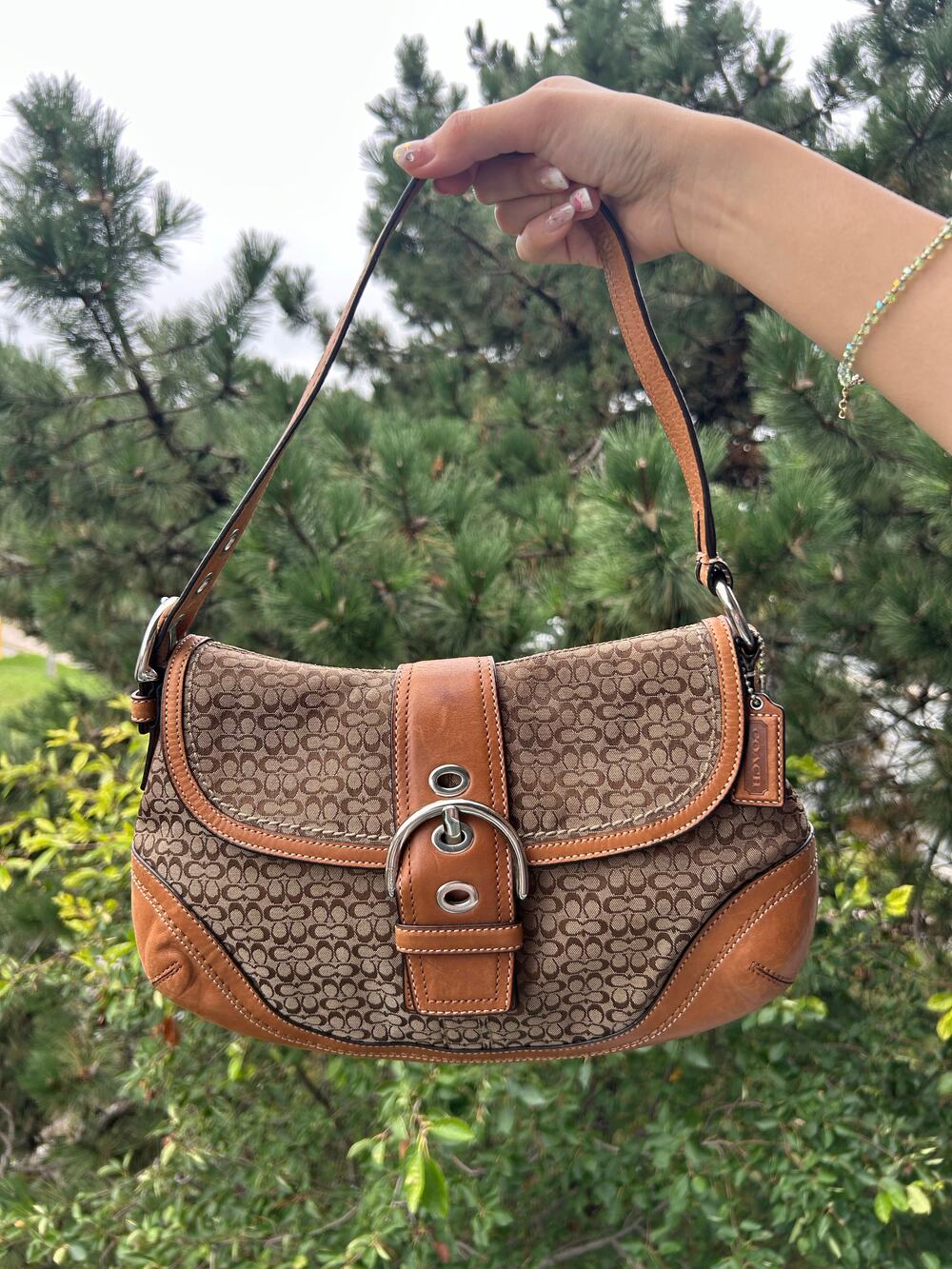 Vintage coach turnlock shoulder bag brown signature jacquard & leather no a0885-